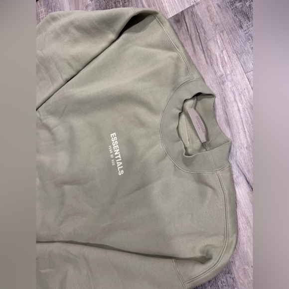 Fear of God Essentials Relaxed Crew Neck Sweatshirt XL - Picture 6 of 6